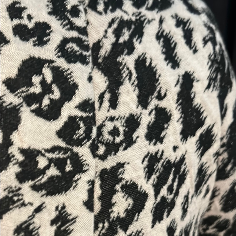Leopard Print Women's Jacket - Picture 14 of 16